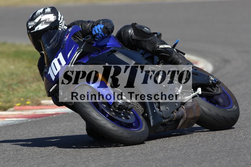 Archiv-2022/54 13.08.2022 Plüss Moto Sport ADR/Freies Fahren/101